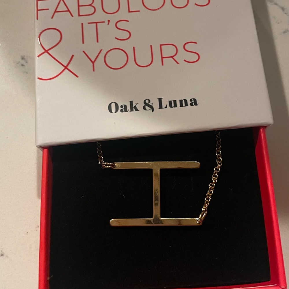 Cute H Necklace